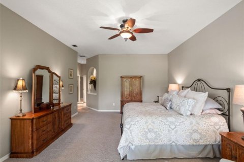 House in Tampa, Florida 5 bedrooms, 329.9 sq.m. № 2203885 - photo 29