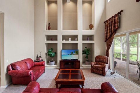 House in Tampa, Florida 5 bedrooms, 329.9 sq.m. № 2203885 - photo 24