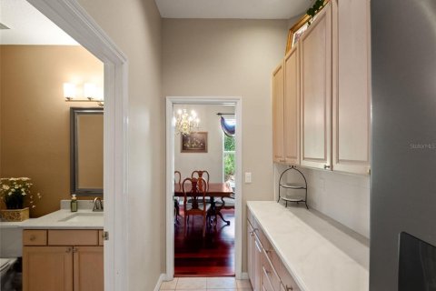 House in Tampa, Florida 5 bedrooms, 329.9 sq.m. № 2203885 - photo 16