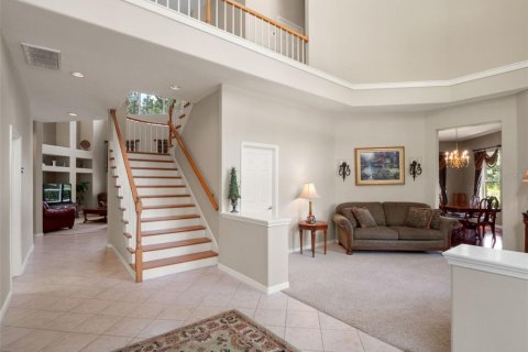 House in Tampa, Florida 5 bedrooms, 329.9 sq.m. № 2203885 - photo 7