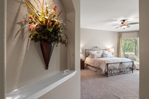 House in Tampa, Florida 5 bedrooms, 329.9 sq.m. № 2203885 - photo 28