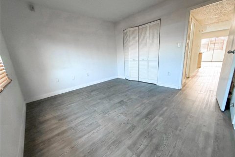 Купить кондоминиум в Клируотер, Флорида 4 комнаты, 69.4м2, № 2145115 - фото 26