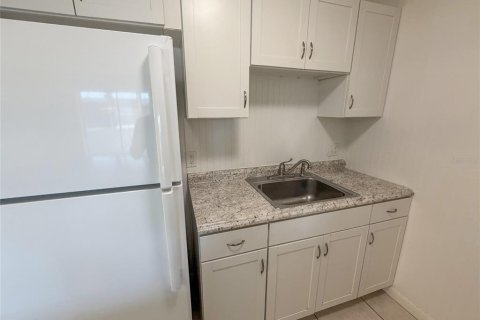 Купить кондоминиум в Клируотер, Флорида 4 комнаты, 69.4м2, № 2145115 - фото 8