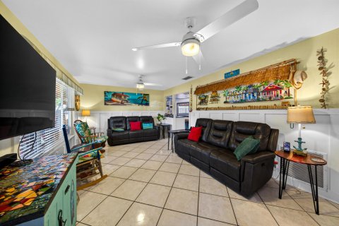 House in Delray Beach, Florida 3 bedrooms, 132.66 sq.m. № 2184121 - photo 9