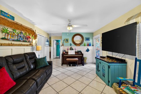 House in Delray Beach, Florida 3 bedrooms, 132.66 sq.m. № 2184121 - photo 13