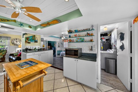 House in Delray Beach, Florida 3 bedrooms, 132.66 sq.m. № 2184121 - photo 18
