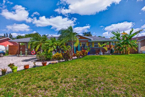 House in Delray Beach, Florida 3 bedrooms, 132.66 sq.m. № 2184121 - photo 3