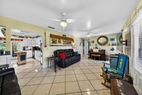 House in Delray Beach, Florida 3 bedrooms, 132.66 sq.m. № 2184121 - photo 12