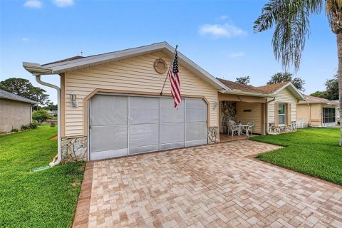 Villa ou maison à vendre à New Port Richey, Floride: 2 chambres, 159.23 m2 № 2224904 - photo 3