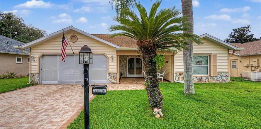 Villa ou maison à New Port Richey, Floride 2 chambres, 159.23 m2 № 2224904