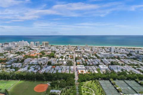Condo in Miami Beach, Florida  № 1889064 - photo 21