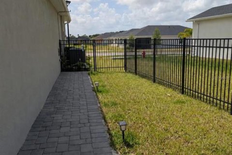 Villa ou maison à vendre à Saint Lucie, Floride: 3 chambres, 153.29 m2 № 2388928 - photo 24