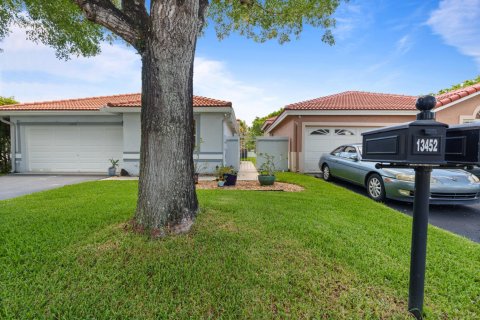 Casa en venta en Plantation, Florida, 3 dormitorios, 135.82 m2 № 2269064 - foto 30