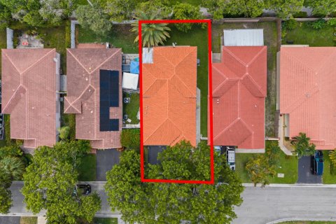 Casa en venta en Plantation, Florida, 3 dormitorios, 135.82 m2 № 2269064 - foto 29