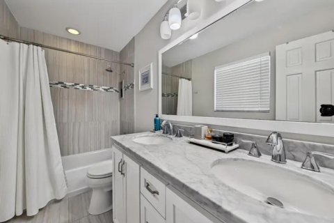Villa ou maison à vendre à Wilton Manors, Floride: 3 chambres, 150.41 m2 № 2424764 - photo 20