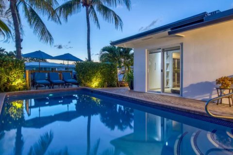 Villa ou maison à vendre à Wilton Manors, Floride: 3 chambres, 150.41 m2 № 2424764 - photo 2