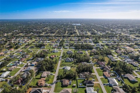 Land in Port Charlotte, Florida № 2393817 - photo 2