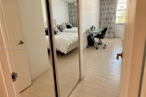 Купить кондоминиум в Майами-Бич, Флорида 1 спальня, 72м2, № 1978579 - фото 19