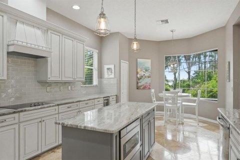 Villa ou maison à vendre à New Port Richey, Floride: 5 chambres, 370.87 m2 № 2091592 - photo 24