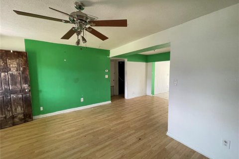 Casa en venta en Orlando, Florida, 4 dormitorios, 118.54 m2 № 1843735 - foto 4