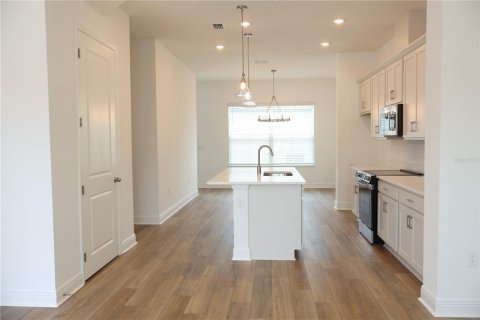 Touwnhouse à louer à Windermere, Floride: 3 chambres, 153.2 m2 № 2410368 - photo 5