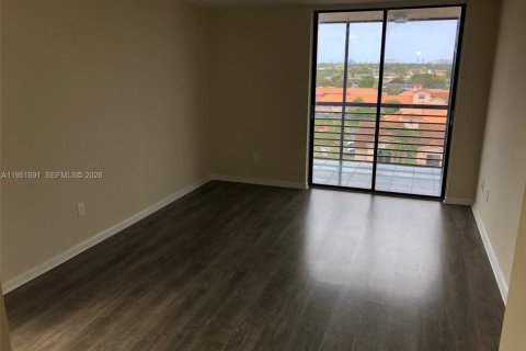 Condominio en alquiler en Miami, Florida, 2 dormitorios, 148.27 m2 № 2054291 - foto 15