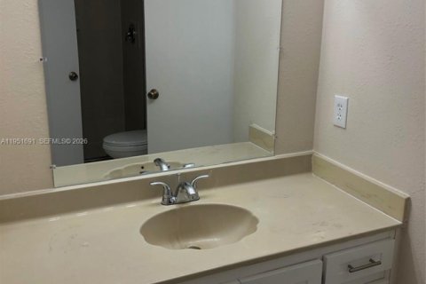 Condominio en alquiler en Miami, Florida, 2 dormitorios, 148.27 m2 № 2054291 - foto 22