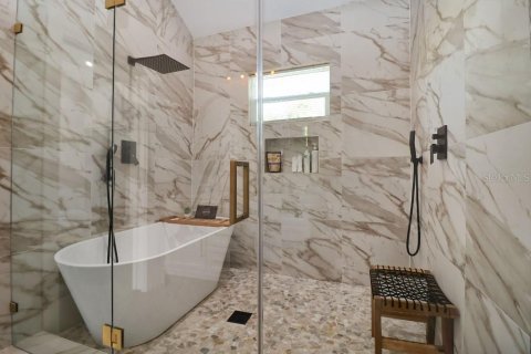 Villa ou maison à vendre à Tampa, Floride: 3 chambres, 130.9 m2 № 2224347 - photo 13