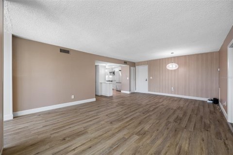 Copropriété à louer à Largo, Floride: 2 chambres, 102.19 m2 № 1774701 - photo 17
