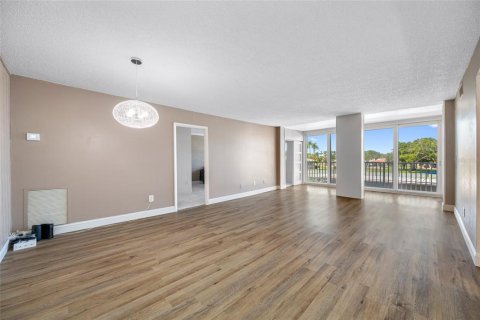 Copropriété à louer à Largo, Floride: 2 chambres, 102.19 m2 № 1774701 - photo 14