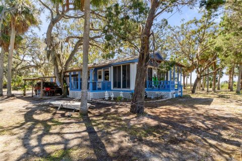 House in Hudson, Florida 2 bedrooms, 89.19 sq.m. № 1408468 - photo 1