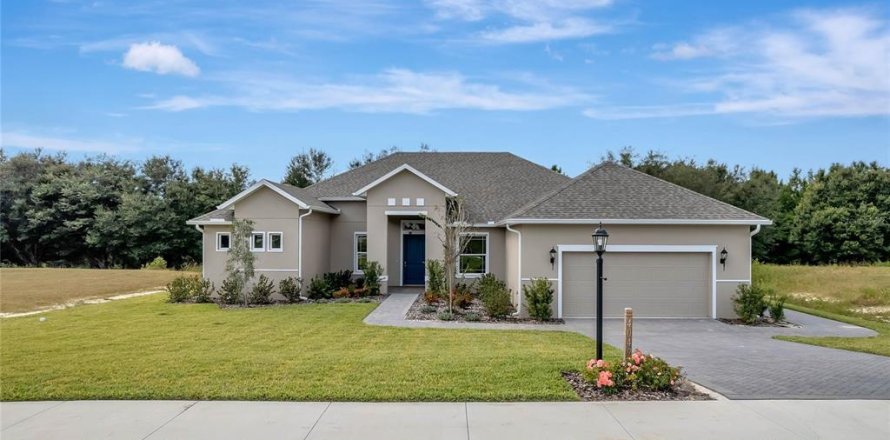 Villa ou maison à Lady Lake, Floride 3 chambres, 232.72 m2 № 2128493