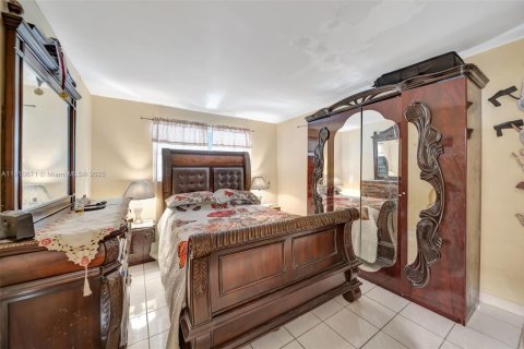 Casa en venta en Hallandale Beach, Florida, 3 dormitorios, 136.01 m2 № 1966938 - foto 7