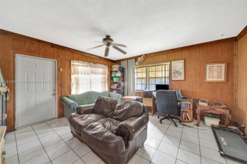 Casa en venta en Hallandale Beach, Florida, 3 dormitorios, 136.01 m2 № 1966938 - foto 20