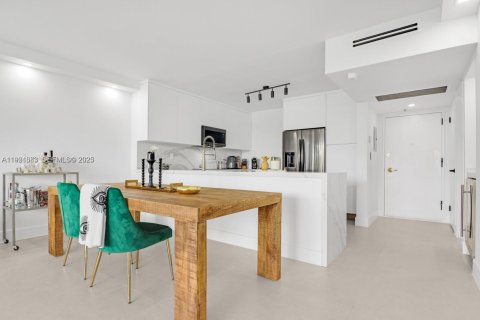 Купить кондоминиум в Майами-Бич, Флорида 1 спальня, 83.61м2, № 1984717 - фото 14