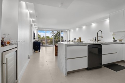 Купить кондоминиум в Майами-Бич, Флорида 1 спальня, 83.61м2, № 1984717 - фото 19