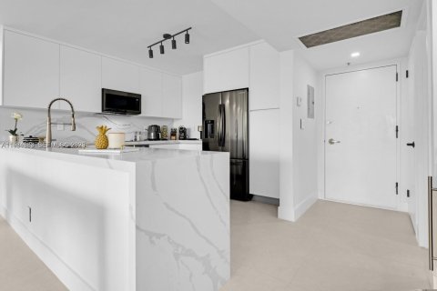 Купить кондоминиум в Майами-Бич, Флорида 1 спальня, 83.61м2, № 1984717 - фото 22