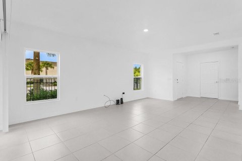Adosado en alquiler en Kissimmee, Florida, 4 dormitorios, 179.39 m2 № 2273151 - foto 4