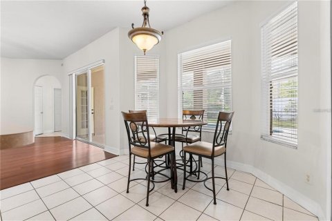 Casa en venta en Orlando, Florida, 4 dormitorios, 215.44 m2 № 1852859 - foto 10
