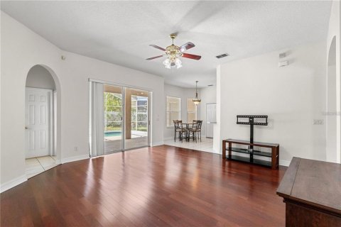 Casa en venta en Orlando, Florida, 4 dormitorios, 215.44 m2 № 1852859 - foto 19