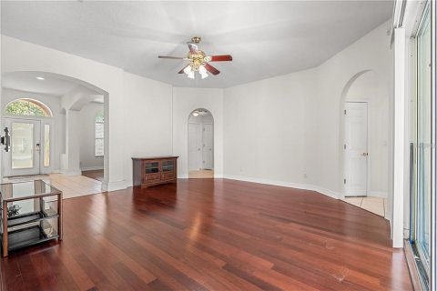 Casa en venta en Orlando, Florida, 4 dormitorios, 215.44 m2 № 1852859 - foto 21