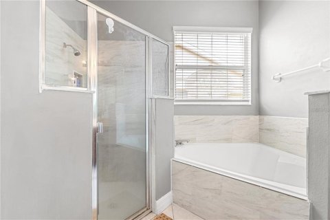 Casa en venta en Orlando, Florida, 4 dormitorios, 215.44 m2 № 1852859 - foto 18