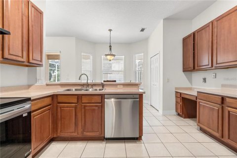 Casa en venta en Orlando, Florida, 4 dormitorios, 215.44 m2 № 1852859 - foto 8