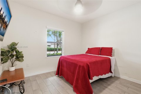 Villa ou maison à vendre à Miami, Floride: 3 chambres, 177.07 m2 № 2185179 - photo 15