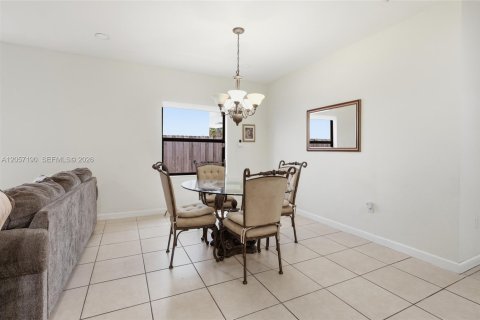Villa ou maison à vendre à Miami, Floride: 3 chambres, 177.07 m2 № 2185179 - photo 6