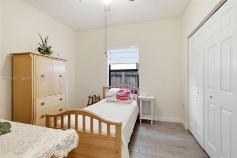 Villa ou maison à vendre à Miami, Floride: 3 chambres, 177.07 m2 № 2185179 - photo 18