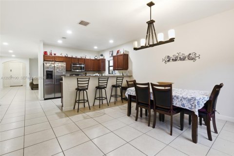 Villa ou maison à vendre à Miami, Floride: 3 chambres, 177.07 m2 № 2185179 - photo 14