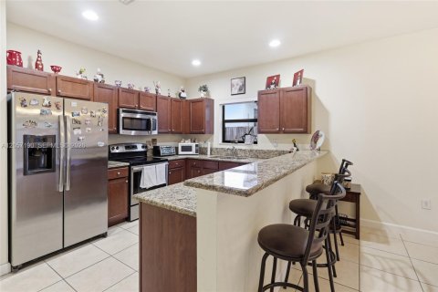 Villa ou maison à vendre à Miami, Floride: 3 chambres, 177.07 m2 № 2185179 - photo 12