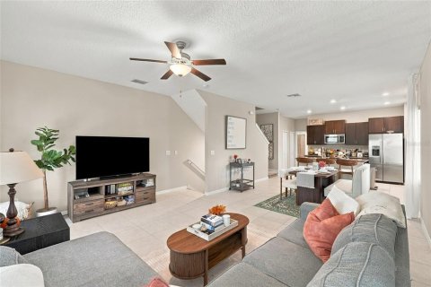 Touwnhouse à louer à Tampa, Floride: 3 chambres, 188.59 m2 № 2427462 - photo 10