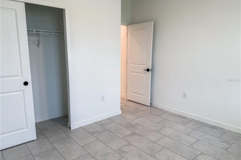 House in Ocala, Florida 3 bedrooms, 161.84 sq.m. № 2280120 - photo 7